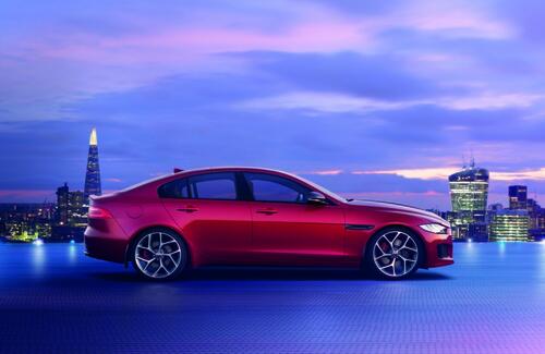 В Алматы представили новый Jaguar XE