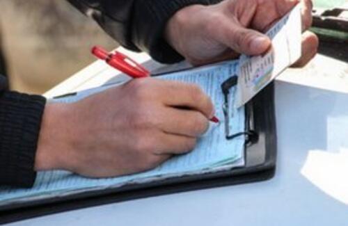 Полицейским разрешат лишать водителей прав самостоятельно