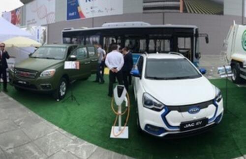 Автомобили производства РК дебютировали на международной выставке в России 