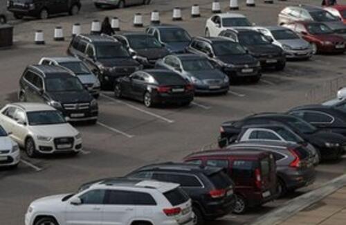 Более 800 незаконно ввезенных в РК машин объявлены в розыск