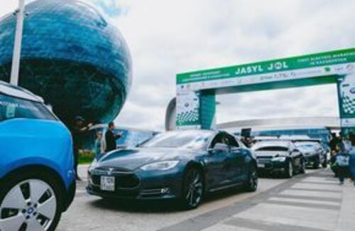 Первый автопробег электромобилей стартовал в Казахстане