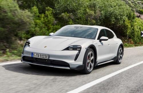 Porsche Taycan стал кросс-универсалом