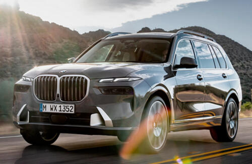 Представлен обновленный BMW X7