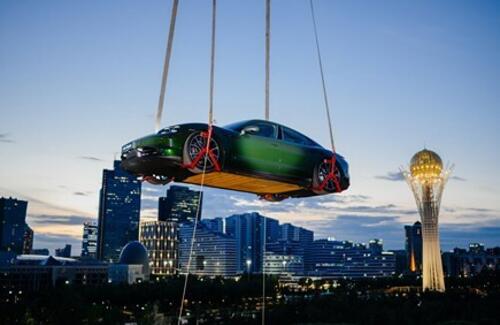 Выше, быстрее, дальше – Новый Porsche Taycan уже в Казахстане